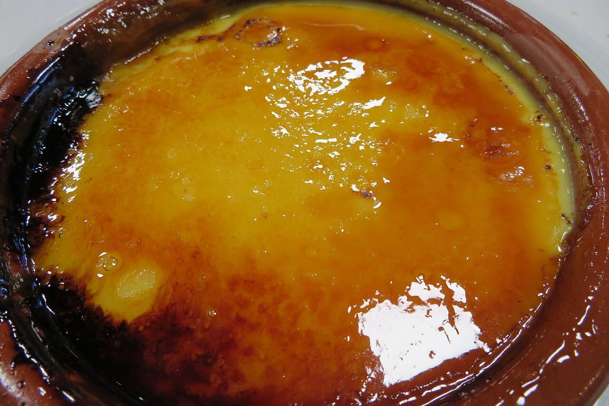 Crema catalana terminado, listo para servir