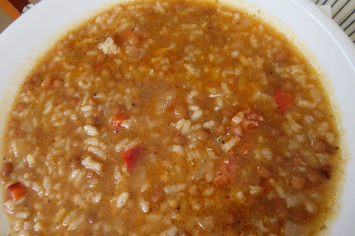 Lentejas con chorizo terminado, listo para servir